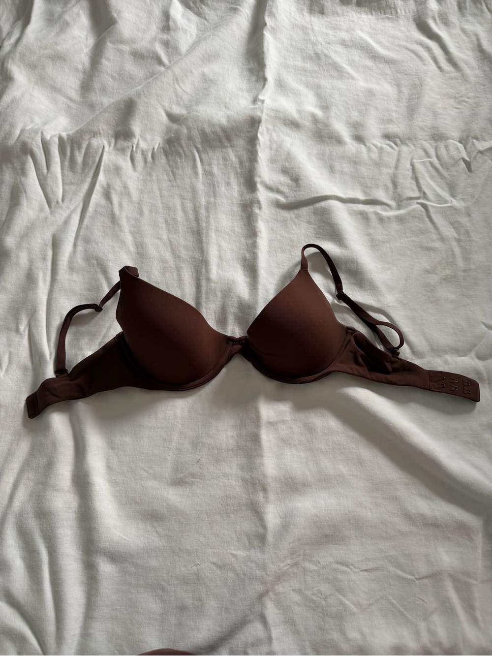 SKIMS Chocolate Brown Smooth T-Shirt Bra